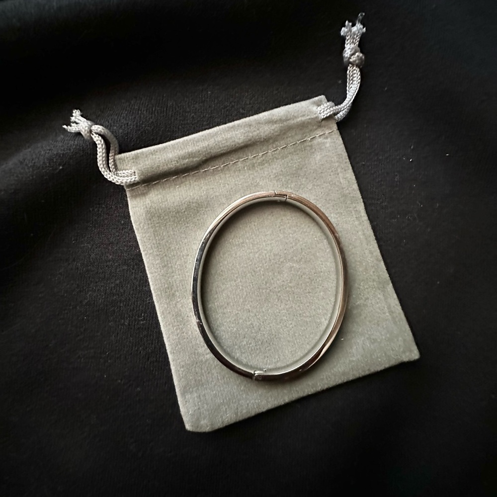 Fashion Silver Hinge Bracelet - Picture 9 of 10